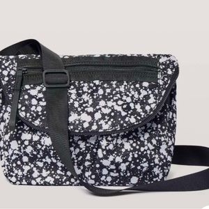 Lululemon Festival Bag II *5L - Bleached Starlight Black - EUC - RARE!